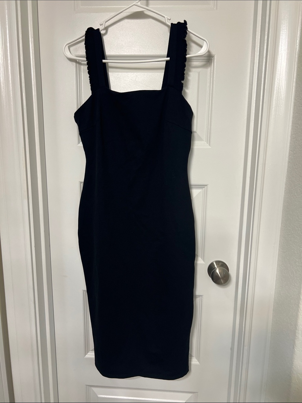 Lulu's Black Square Neck Ruffle Strap Midi Dress